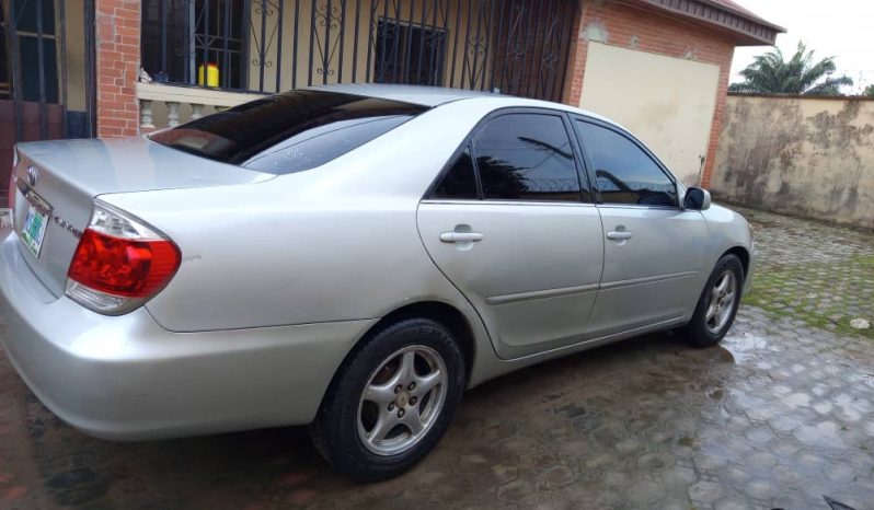 
								2005 Toyota Camry full									