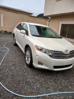 
										2010 Toyota Venza full									