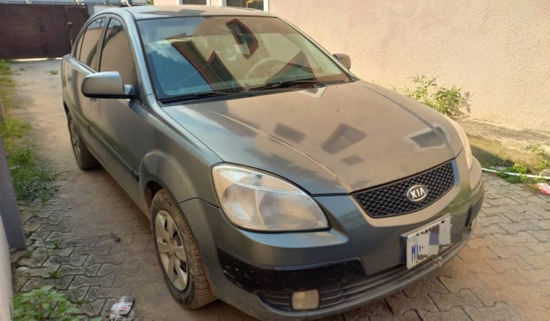 
								2009 Kia Rio full									