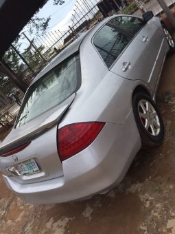 
										2007 Honda Accord full									