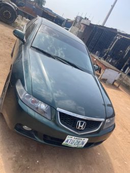 
										2005 Honda Accord full									