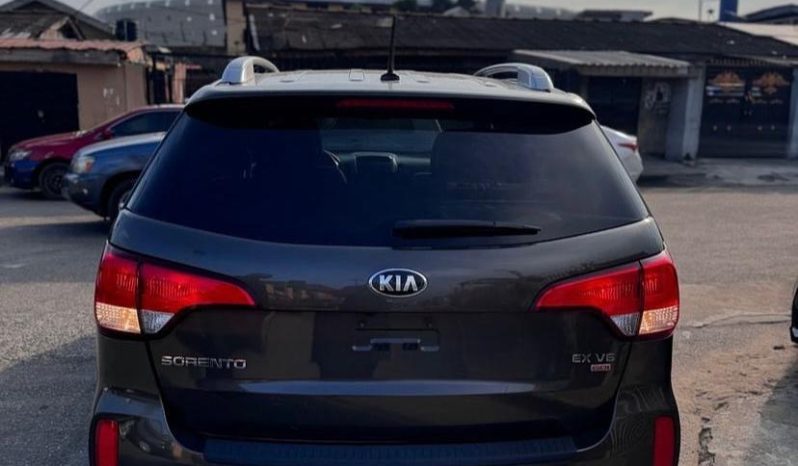 
								2015 Kia Sorento full									