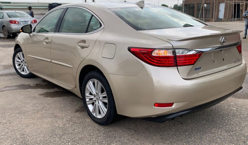 
								2015 Lexus ES350 full									