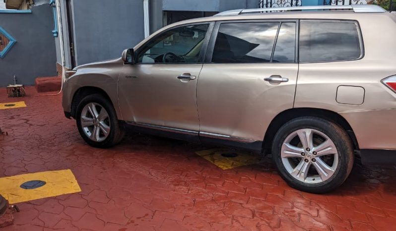 
								2012 Toyota Highlander full									