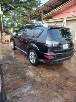 
										2010 Mitsubishi Outlander full									