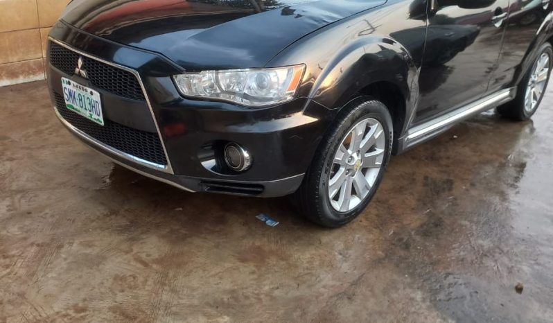 
								2010 Mitsubishi Outlander full									