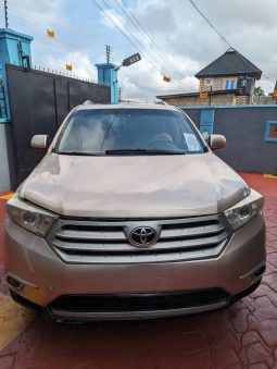 
										2012 Toyota Highlander full									