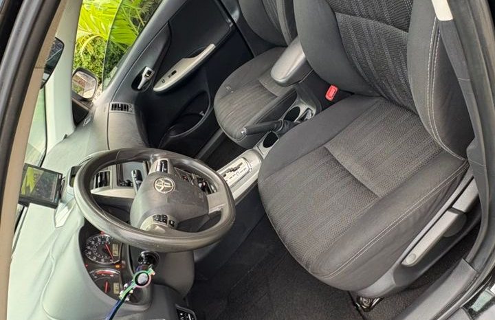 
								2013 Toyota Corolla full									