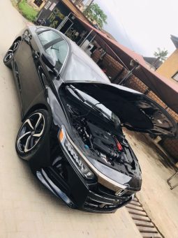 
										2020 Honda Accord full									