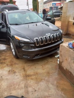 
										2015 Jeep Grand Cherokee full									