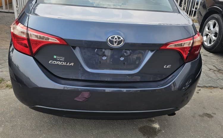 
								2018 Toyota Corolla full									