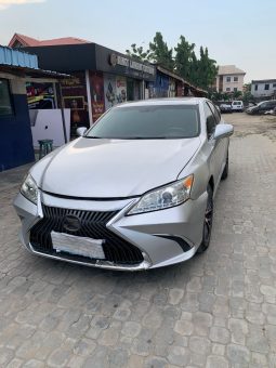 
										2011 Lexus ES350 full									