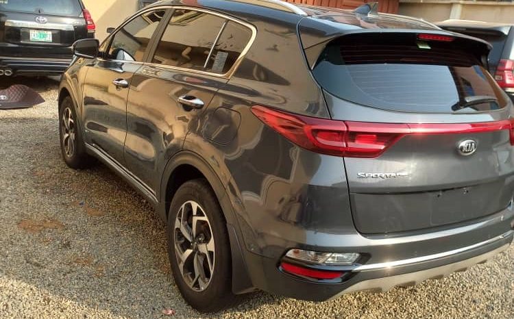 
								2020 Kia Sportage full									