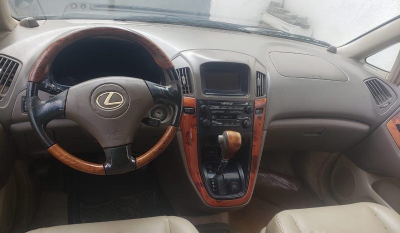 
								2001 Lexus RX300 full									