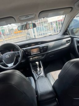 
										2018 Toyota Corolla full									