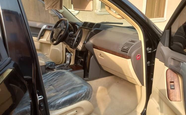 
								2015 Toyota Land Cruiser full									