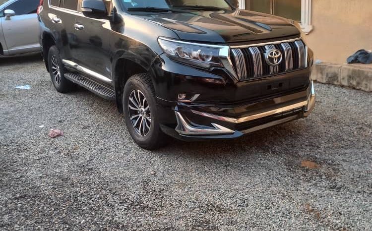 
								2015 Toyota Land Cruiser full									