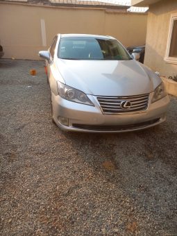 
										2010 Lexus ES350 full									