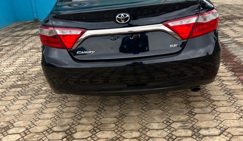 
								2015 Toyota Camry full									