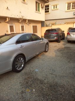 
										2010 Lexus ES350 full									