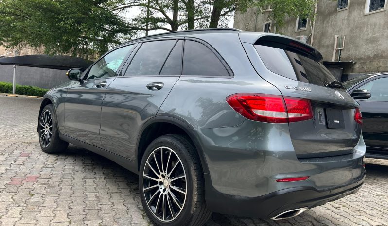 
								2016 Mercedes-Benz GLC 300 full									