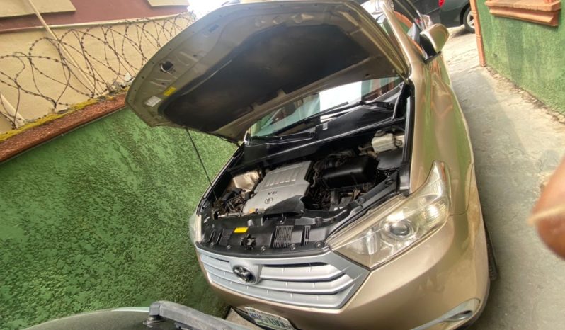 
								2012 Toyota Highlander full									