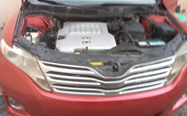 
								2010 Toyota Venza full									