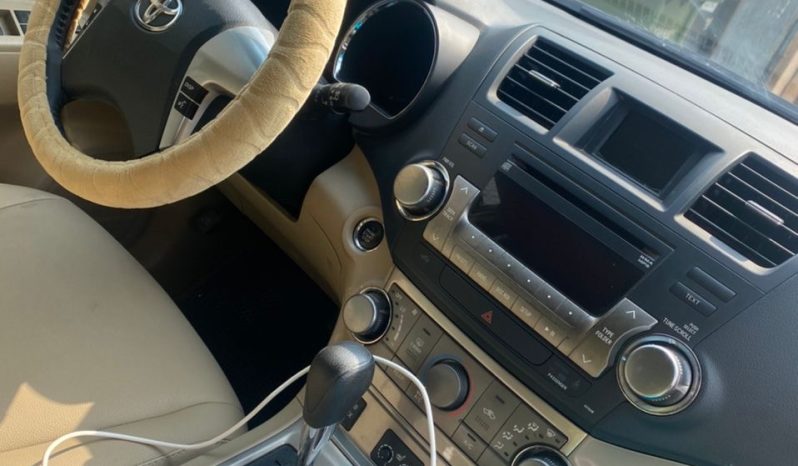 
								2012 Toyota Highlander full									