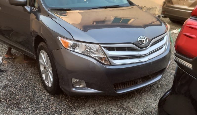 
								2011 Toyota Venza full									