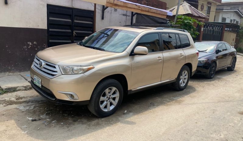 
								2012 Toyota Highlander full									