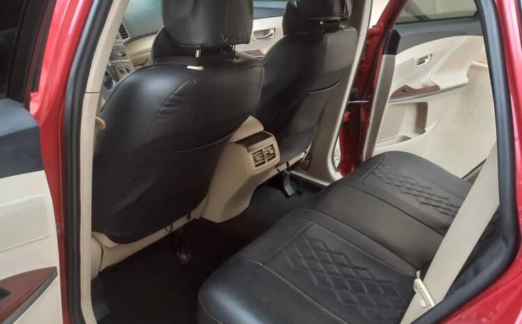
								2010 Toyota Venza full									