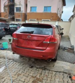 
										2010 Toyota Venza full									