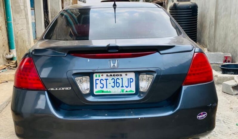 
								2007 Honda Accord full									