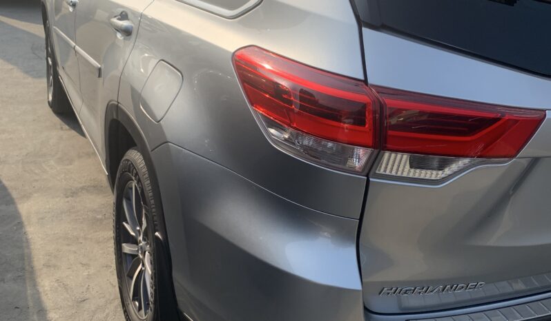 
								2018 Toyota Highlander full									