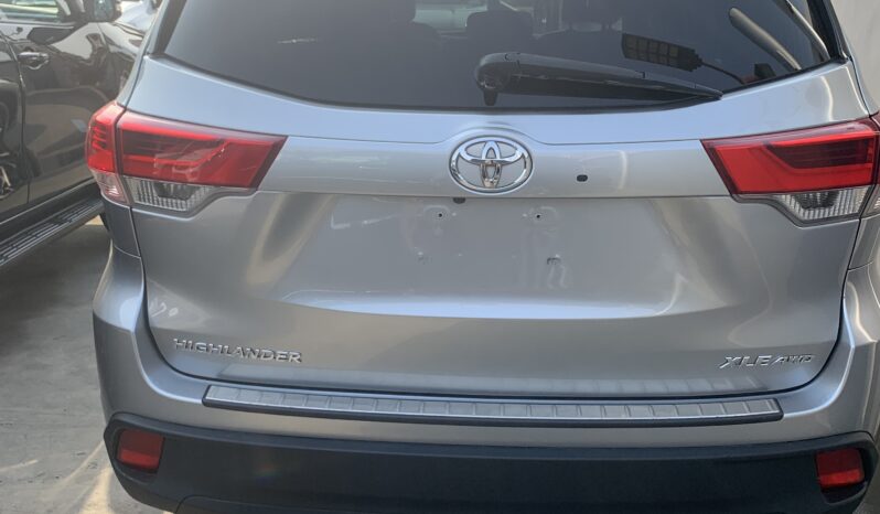 
								2018 Toyota Highlander full									