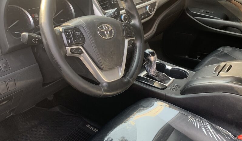
								2018 Toyota Highlander full									