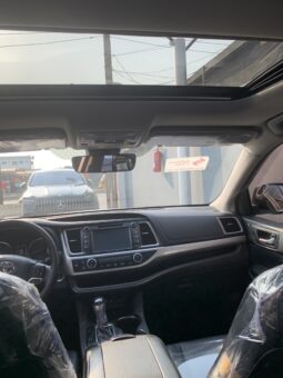 
										2018 Toyota Highlander full									