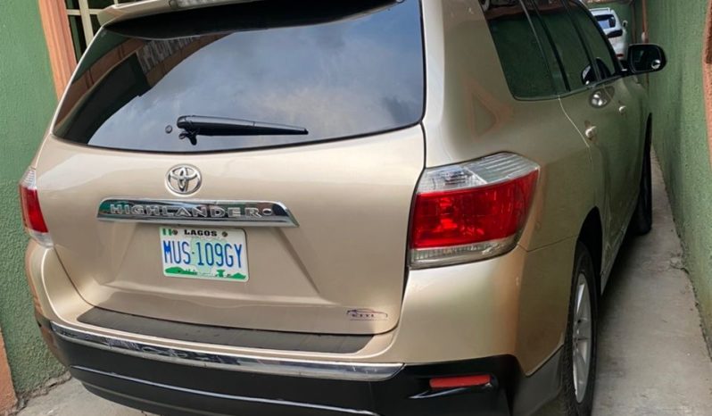 
								2012 Toyota Highlander full									