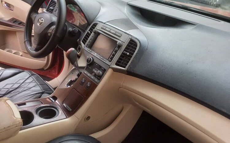 
								2010 Toyota Venza full									