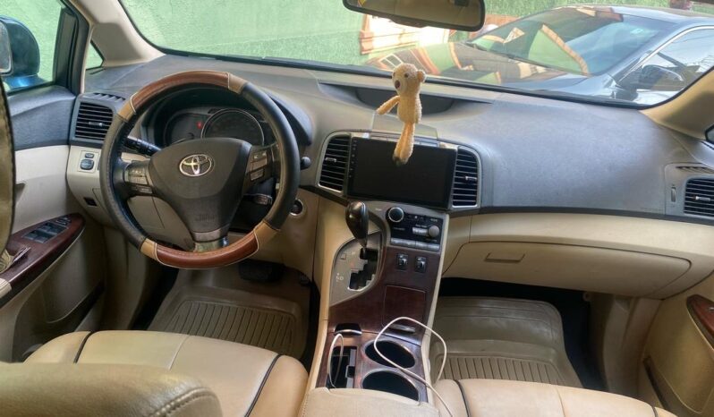 
								2012 Toyota Venza full									