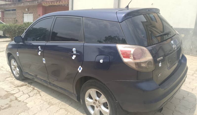 
								2006 Toyota Matrix full									