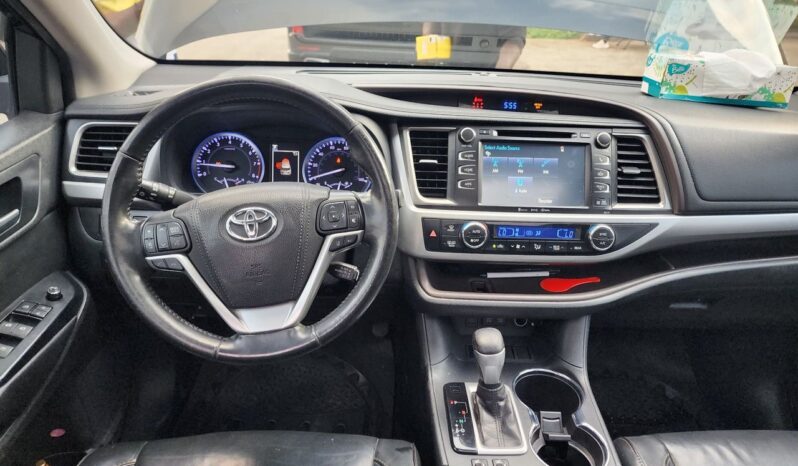 
								2018 Toyota Highlander full									
