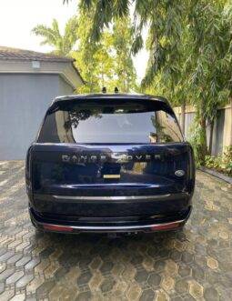 
										2025 Land Rover Vogue full									