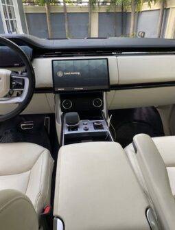 
										2025 Land Rover Vogue full									