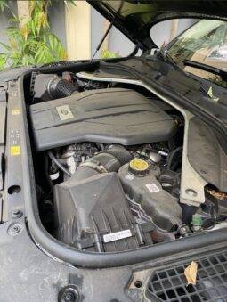
										2025 Land Rover Vogue full									