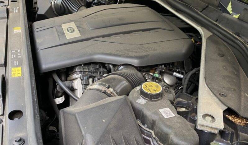 
								2025 Land Rover Vogue full									