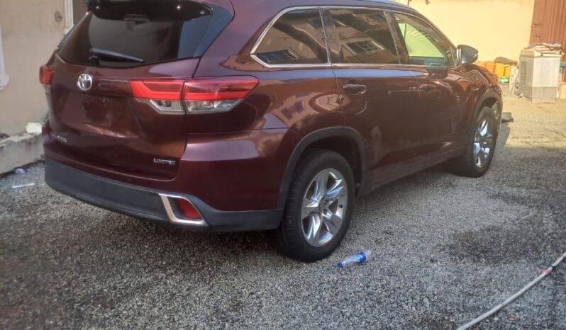 
								2018 Toyota Highlander full									