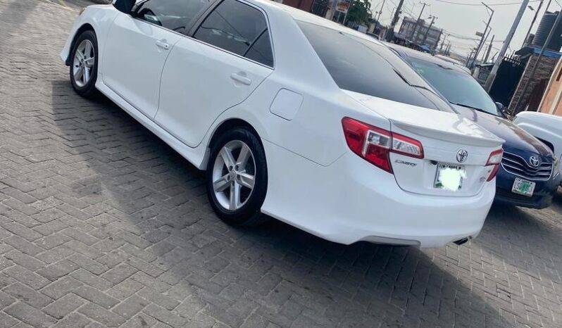 
								2013 Toyota Camry full									