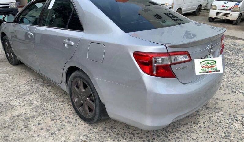 
								2012 Toyota Camry full									