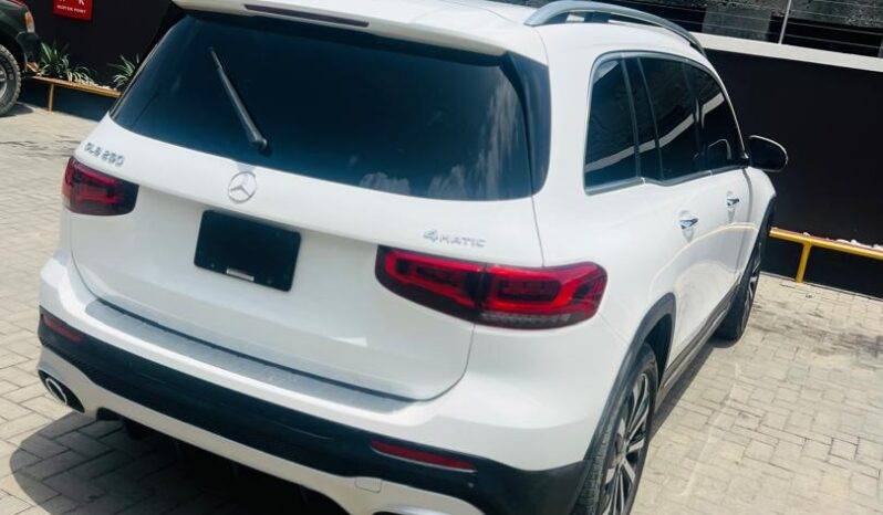 
								2023 Mercedes-Benz GLB 250 full									